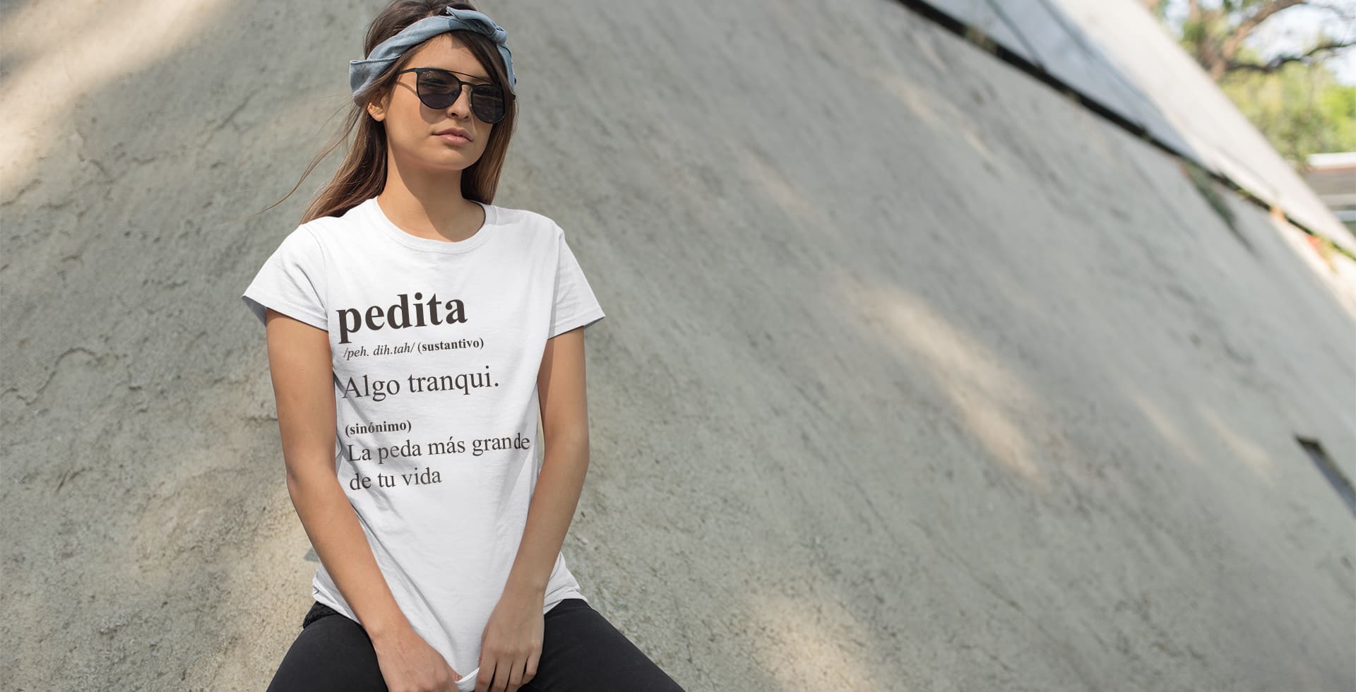 playera-pedita-blanco-asiluetado